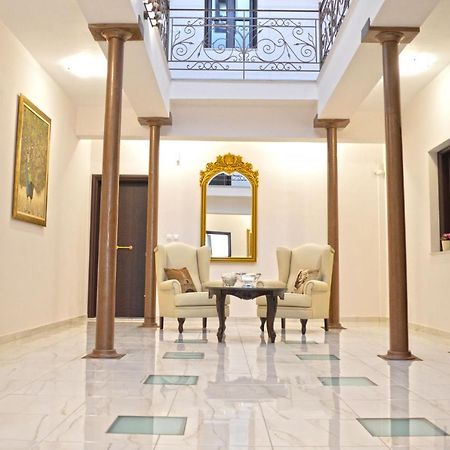 Megaron Apartment แอร์มูโปลี ภายนอก รูปภาพ