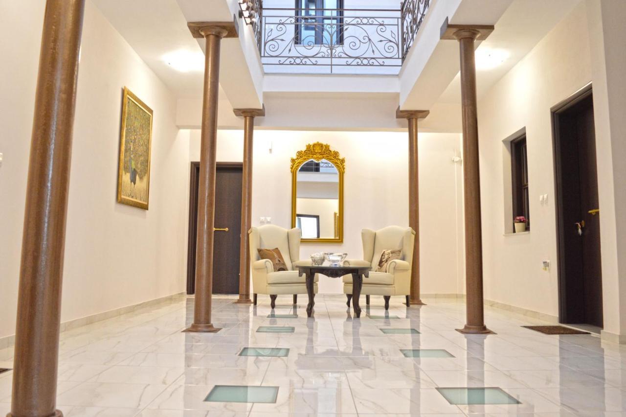Megaron Apartment แอร์มูโปลี ภายนอก รูปภาพ