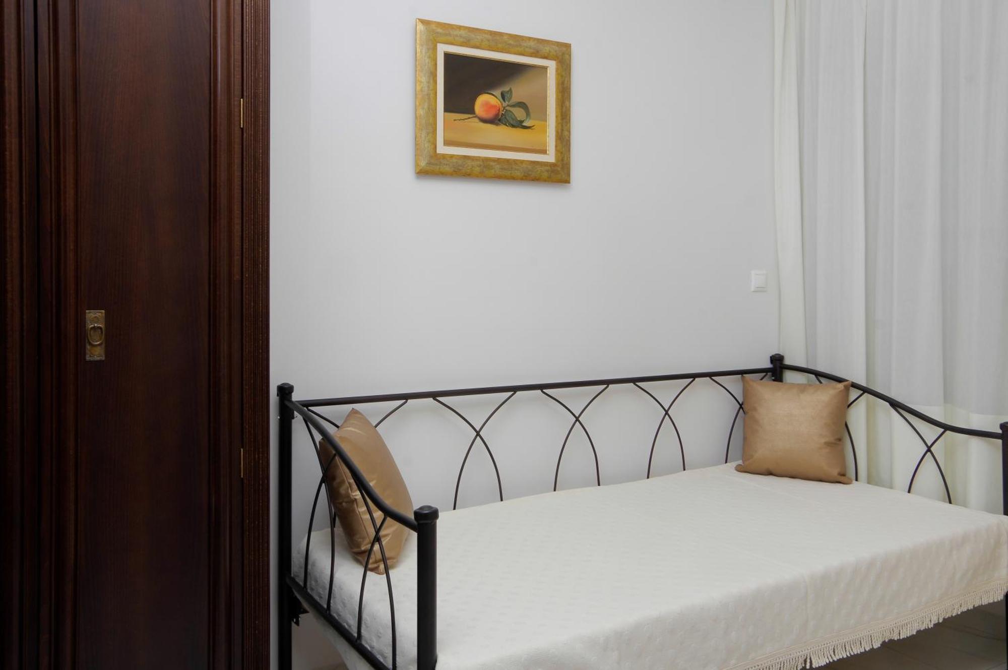Megaron Apartment แอร์มูโปลี ภายนอก รูปภาพ