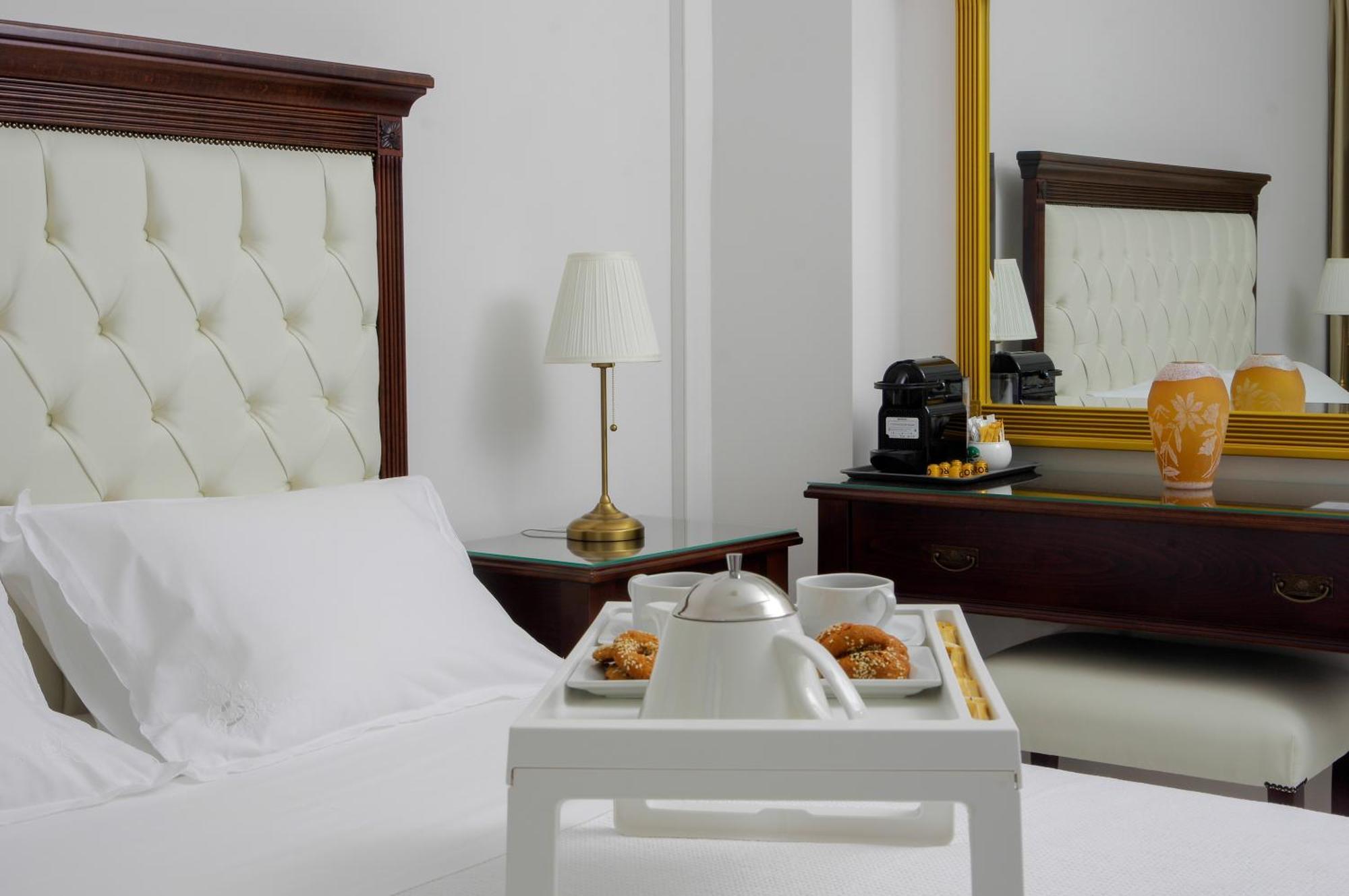 Megaron Apartment แอร์มูโปลี ภายนอก รูปภาพ