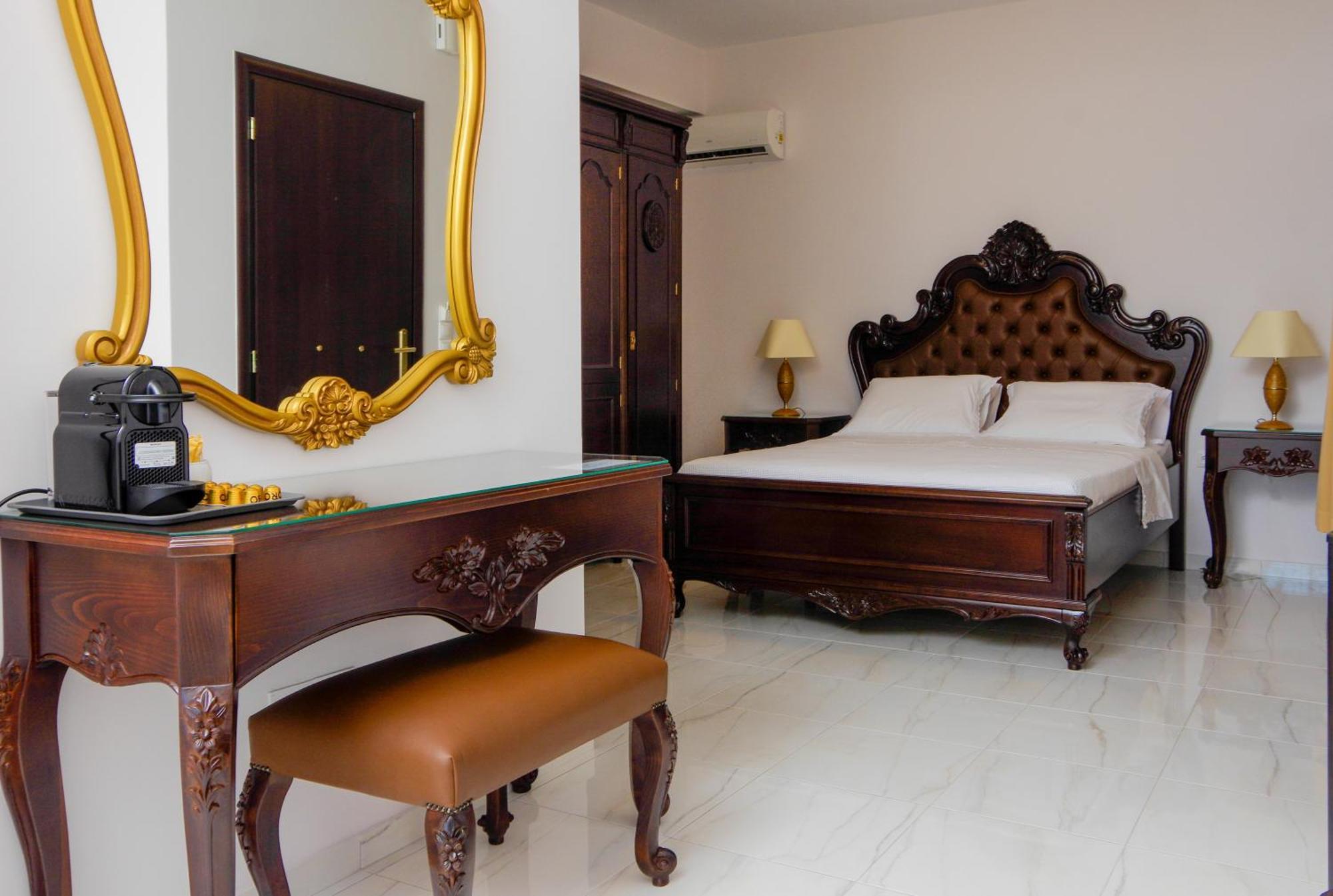 Megaron Apartment แอร์มูโปลี ภายนอก รูปภาพ