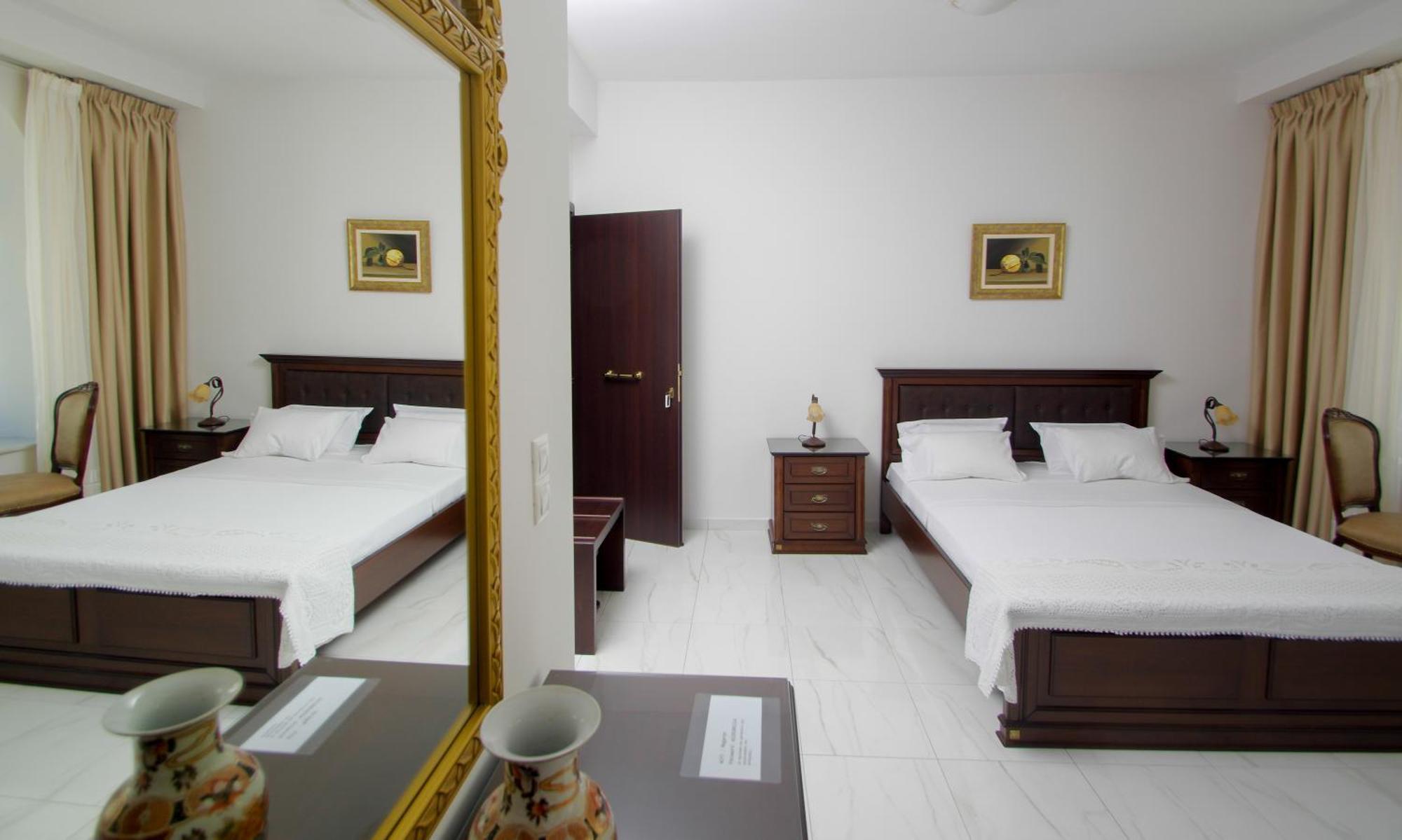 Megaron Apartment แอร์มูโปลี ภายนอก รูปภาพ