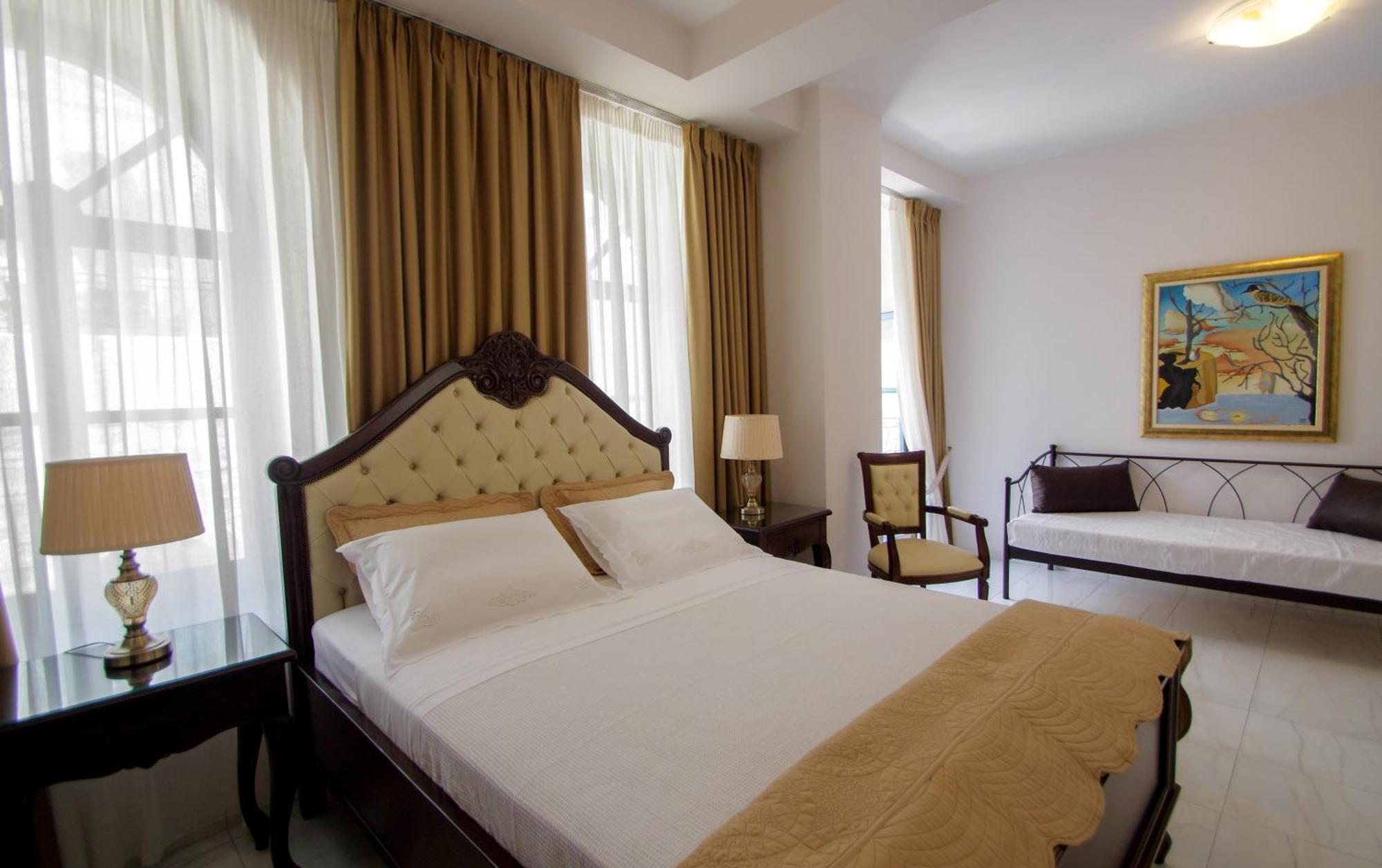 Megaron Apartment แอร์มูโปลี ภายนอก รูปภาพ
